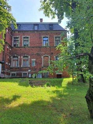  Hofseite im Grundstück.jpg