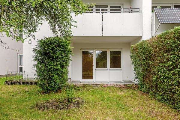 Gartenansicht zur Terrasse