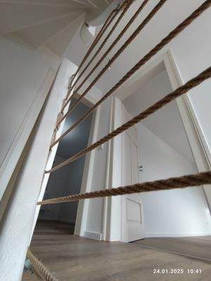 Blick hinauf ins Obergeschoss