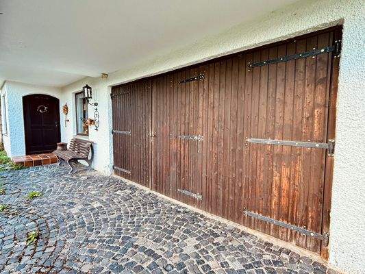 Doppelgarage mit Charme