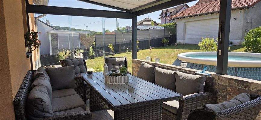 überdachte Terrasse