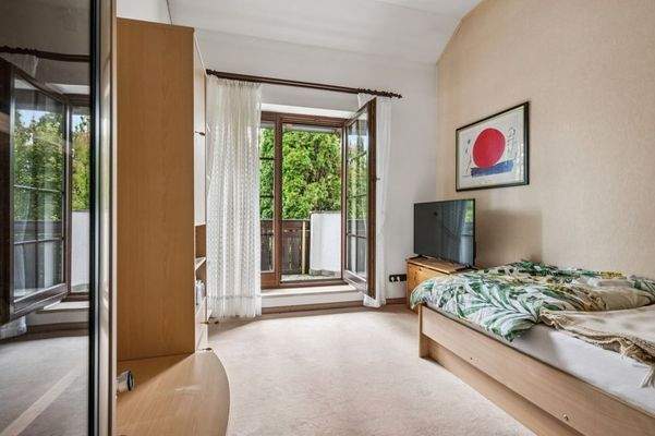 Schlafzimmer 2/ Büro im DG