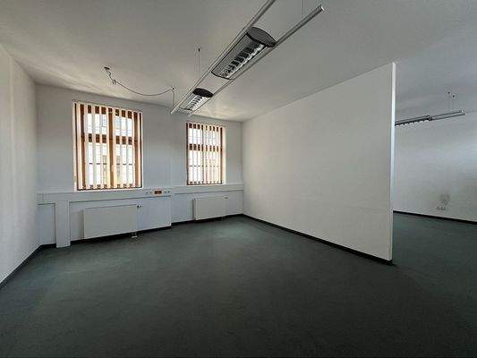 Büro im OG