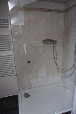 Duschbereich Dachgeschoss.JPG