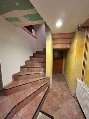Treppe zum 1. OG
