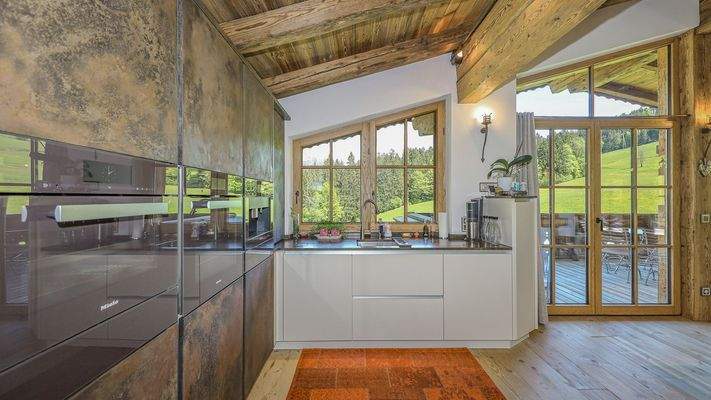 KITZIMMO-Luxusvilla mit Kaiserblick in Alleinlage kaufen - Immobilien Scheffau.