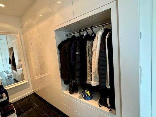 Tischlereinbaugarderobe