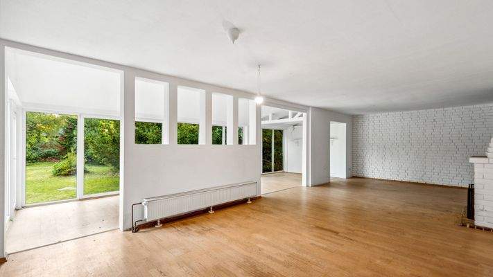 Wohn-/Esszimmer in Richtung Wintergarten