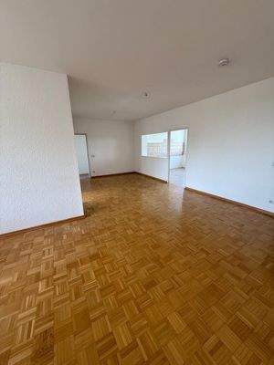 WhatsApp Image 2025-05-15 at 09.58.08 (16)