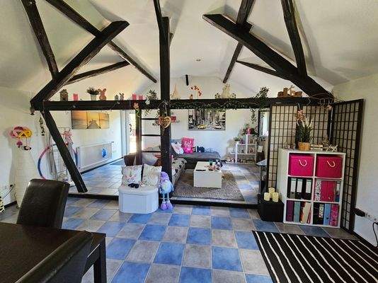 Wohn-/ Essbereich im OG