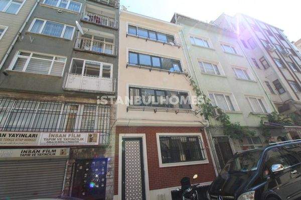 Furnished Whole Apartment Building in Istanbul with 5 Floors