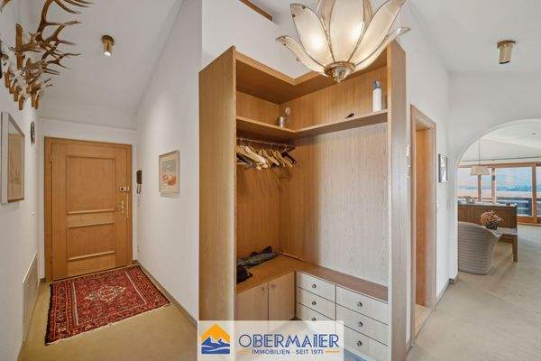 08_Platz_für_eine_große_Garderobe