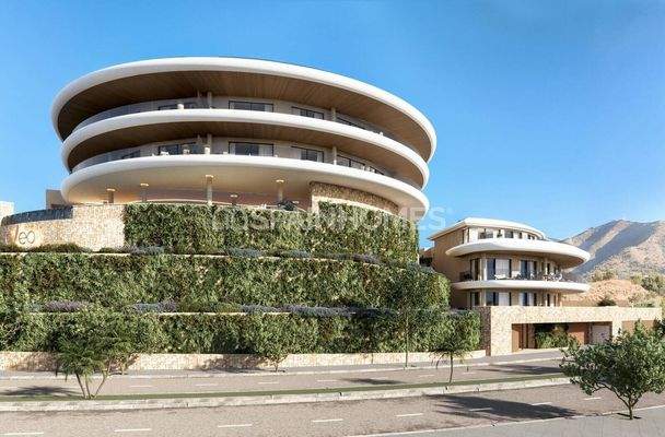 Spacious Apartments with Pool Access in Fuengirola