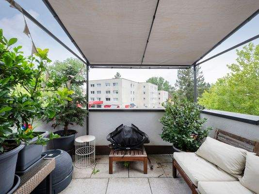 Gemütlicher Dachbalkon Südwestausrichtung