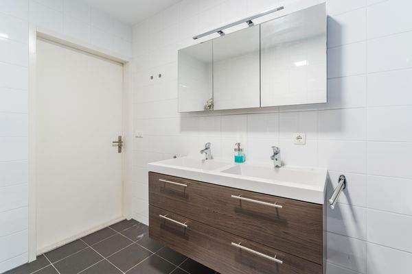 20250117, Pluvierenweg 9-208, Zeewolde, Dop Makela