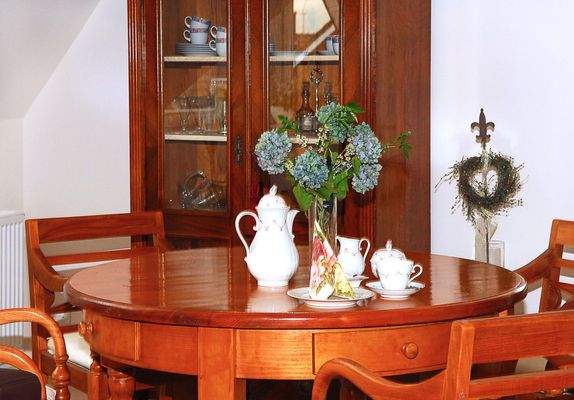 Eßtisch für 4 Personen