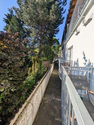 Balkon Blickrichtung rechts.jpeg