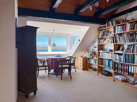 11. Zimmer im DG mit Blick auf die Schlei.jpg