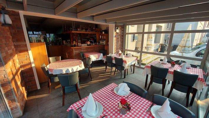 Gastraum Wintergarten.jpg