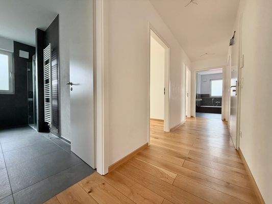 Ausstattung entspricht dem Standard wie Erdgeschosswohnung