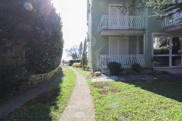 Spazieren Sie dem Meer entgegen