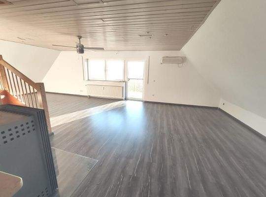 Whg. 1: Essbereich und Wohnzimmer Bild 1