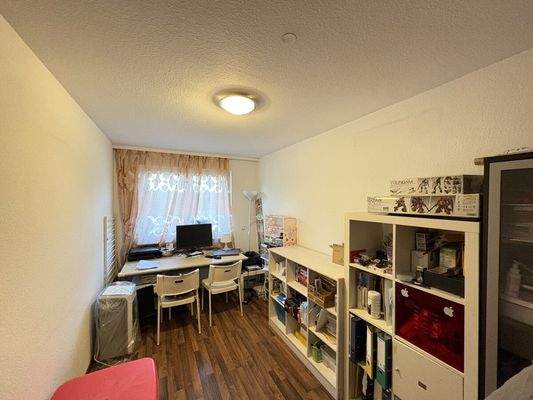 Büro (aktuelle möb.