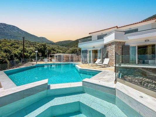 9b22c9277382418093c4fe4581decd91-original