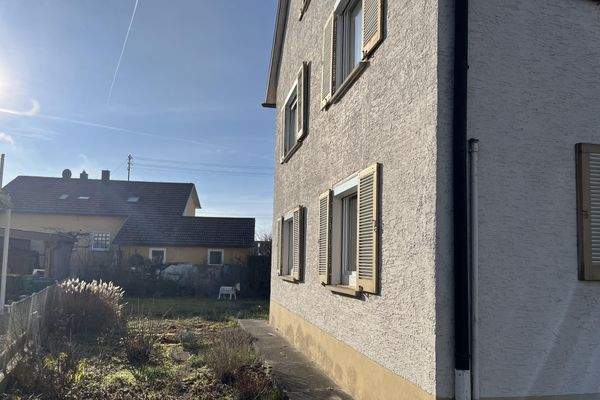 Seitenansicht mit Blick in den Garten