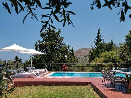 Kreta, Filippos: Villa mit Pool und atemberaubendem Blick zu verkaufen
