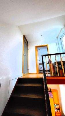 Treppe vom OG ins DG.jpg