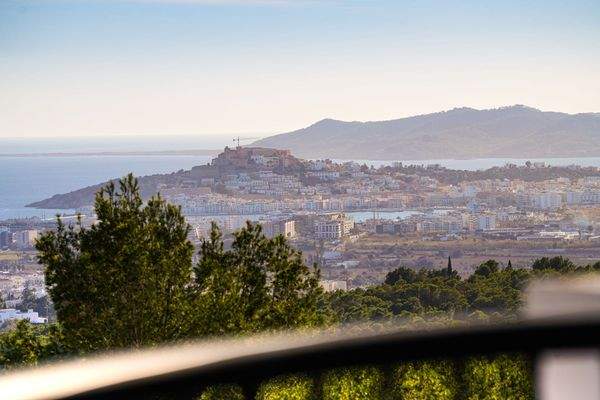 Traumaussicht auf Ibiza Stadt