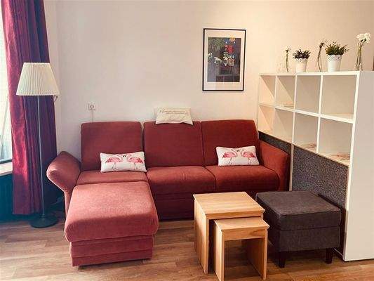 Raumteiler mit Couch