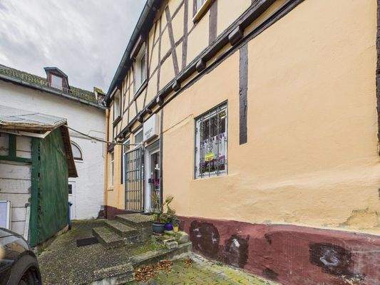 Zugang Ladengeschäft Hinterhof