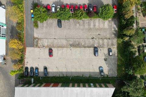 Hilden Garage, Hilden Stellplatz