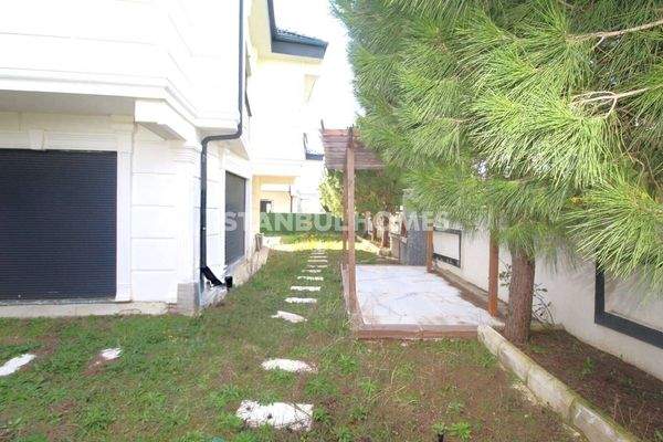 Detached Villas with Private Pools in Silivri Istanbul