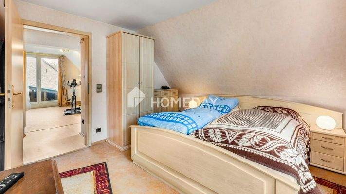 Haus 2 DG Schlafzimmer 1