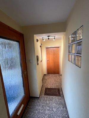 Flur und Hauseingang EG