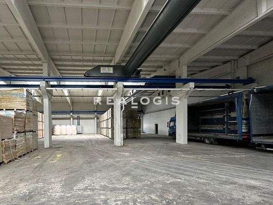 Gebäude 2 Innenansicht Kranbahn