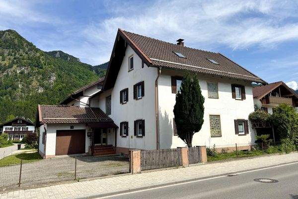 Ansicht von Straßenseite (Westseite)