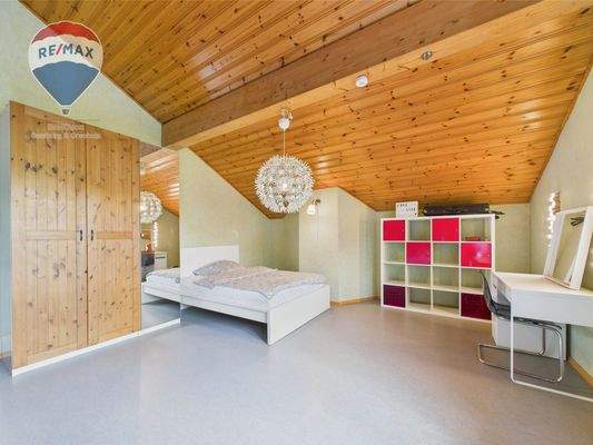 Kinderzimmer 2 OG 1