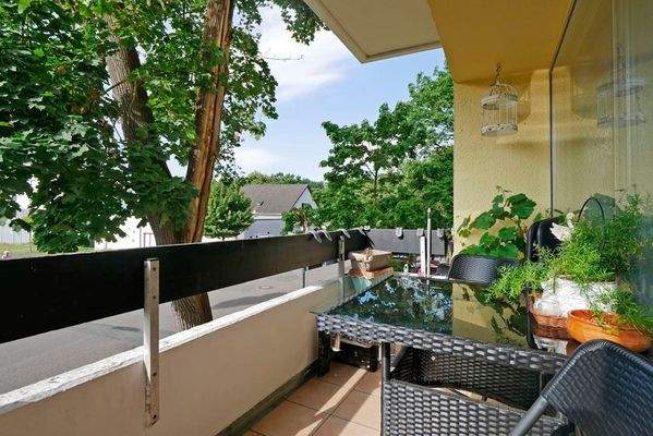 Überdachter Südbalkon