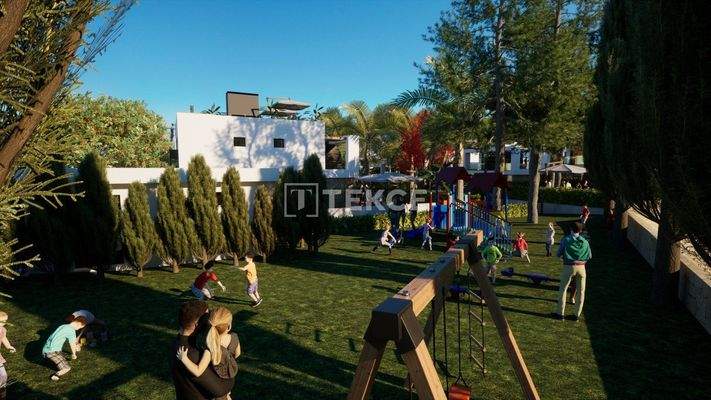 Villas with Sea Views in a Central Location in Lapta