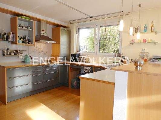 Hochwertige Einbauküche