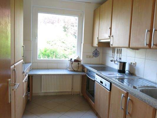 Wertige Einbauküche