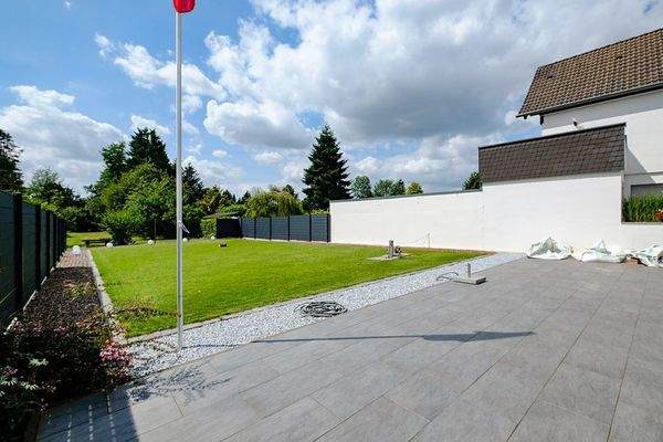 Langenfeld - Düsseldorfer Str 222 - Garten 4