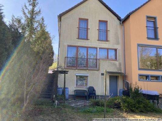 Gartenseite - Reihenendhaus in Schlottwitz