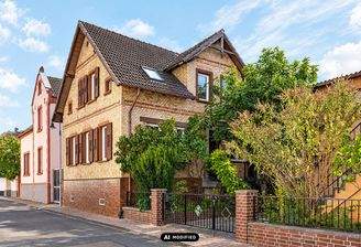 Altbau Außenansicht