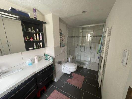 Badezimmer EG mit Fußbodenheizung