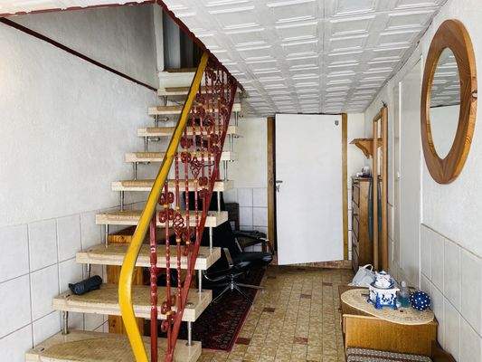 Diele im Souterrain